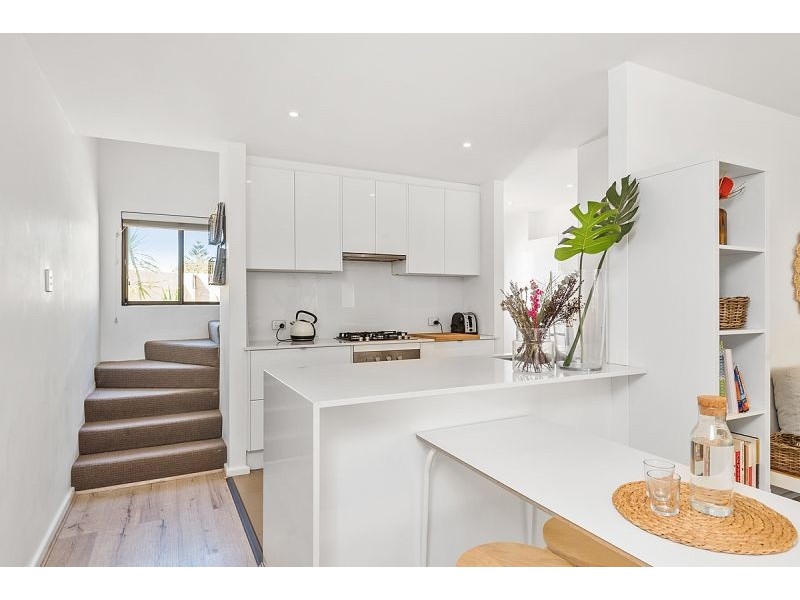 10/11-17 Princes St, Cottesloe WA 6011