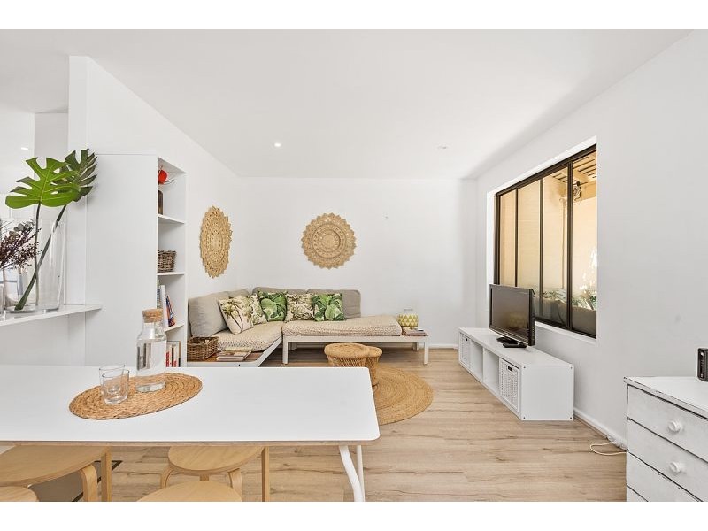 10/11-17 Princes St, Cottesloe WA 6011