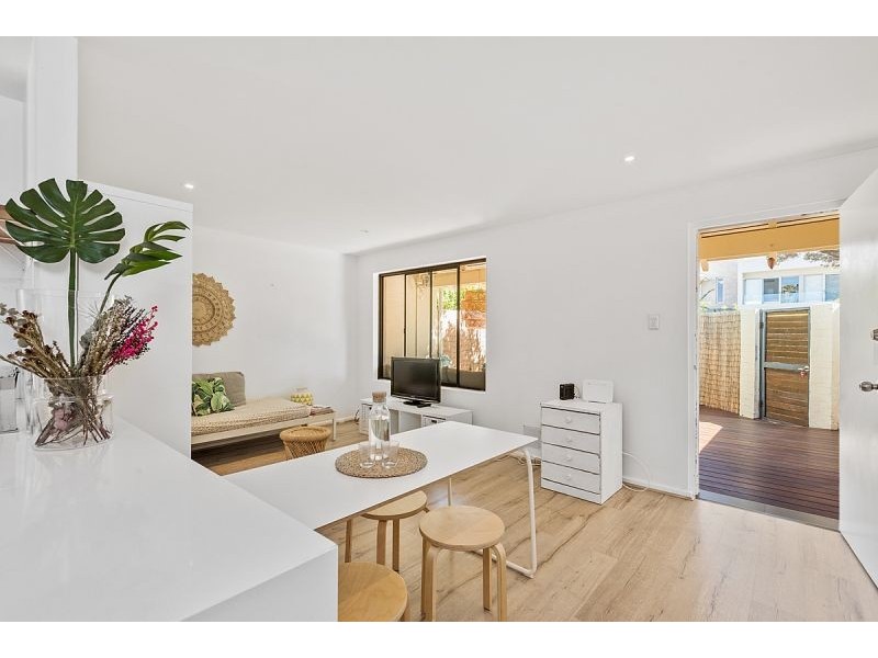 10/11-17 Princes St, Cottesloe WA 6011