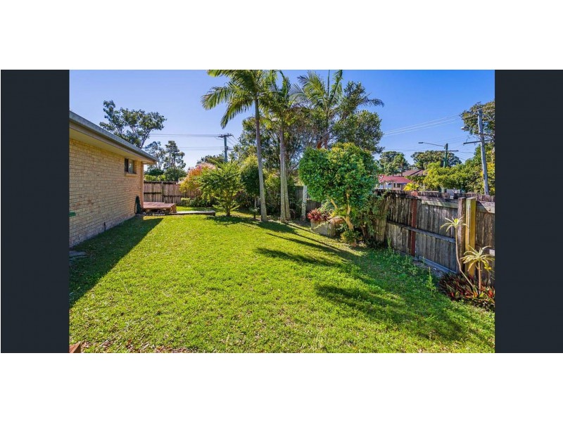 1/120 Whiting St, Labrador QLD 4215