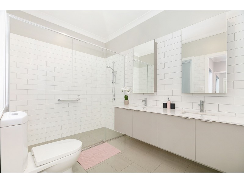 2/41-43 Murarrie Rd, Murarrie QLD 4172