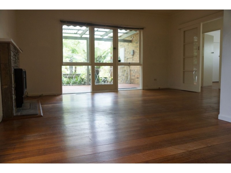 5 Amboina Ave, Mitcham VIC 3132