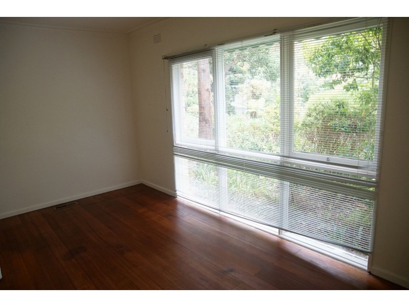 5 Amboina Ave, Mitcham VIC 3132