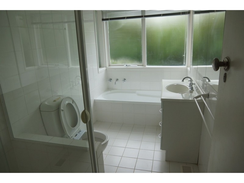 5 Amboina Ave, Mitcham VIC 3132