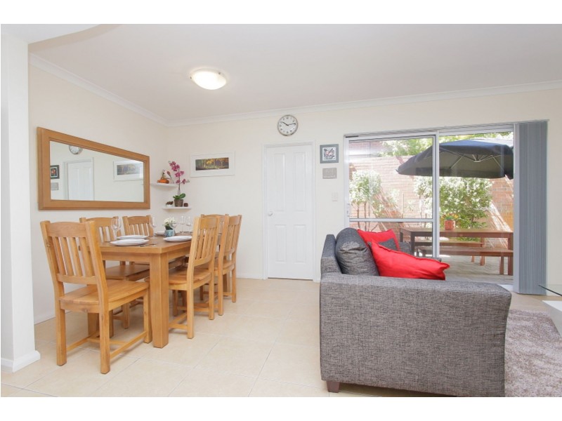 1/8-10 Salford St, Victoria Park WA 6100