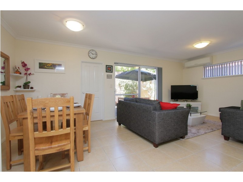 1/8-10 Salford St, Victoria Park WA 6100