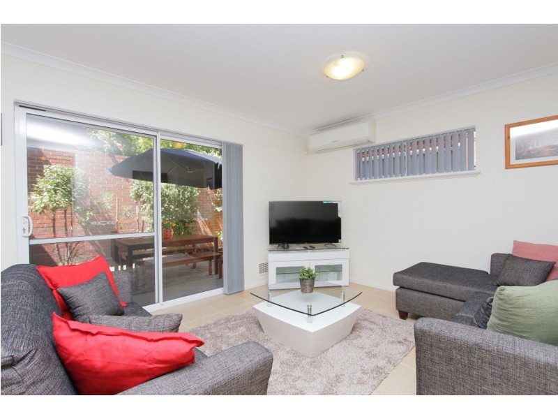 1/8-10 Salford St, Victoria Park WA 6100
