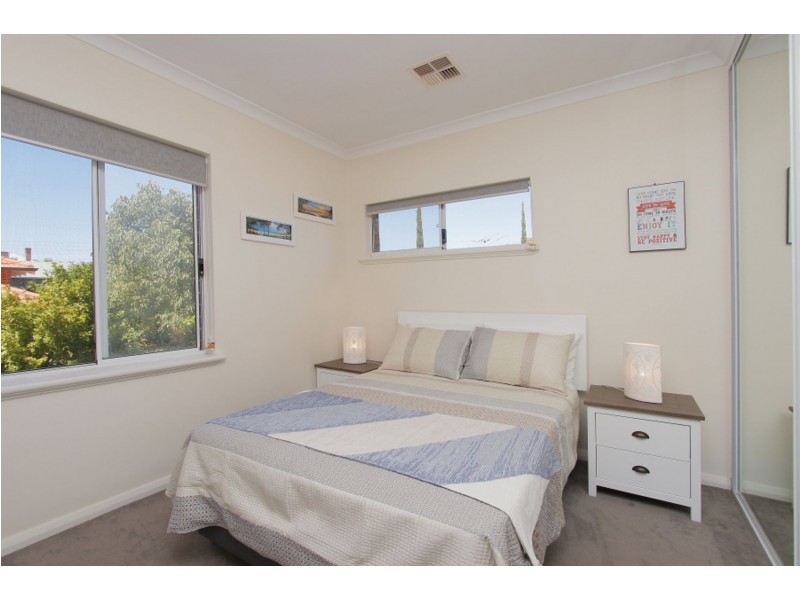 1/8-10 Salford St, Victoria Park WA 6100