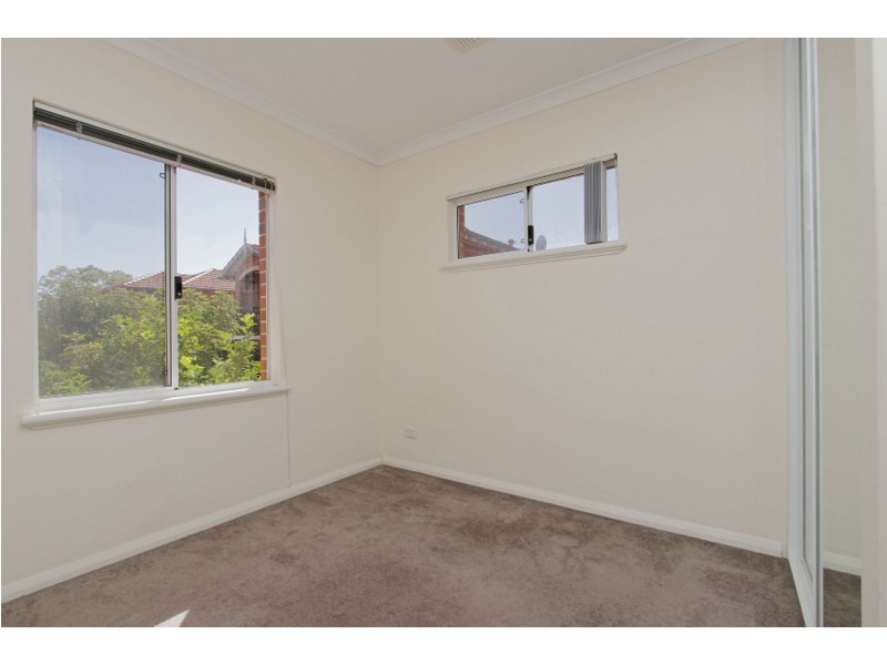 8/8-10 Salford St, Victoria Park WA 6100