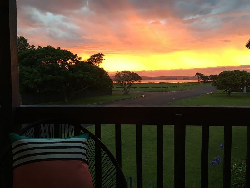 1 Cedar Pde, Maloneys Beach NSW 2536