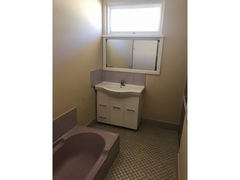 77 Woodhall St, Stirling WA 6021