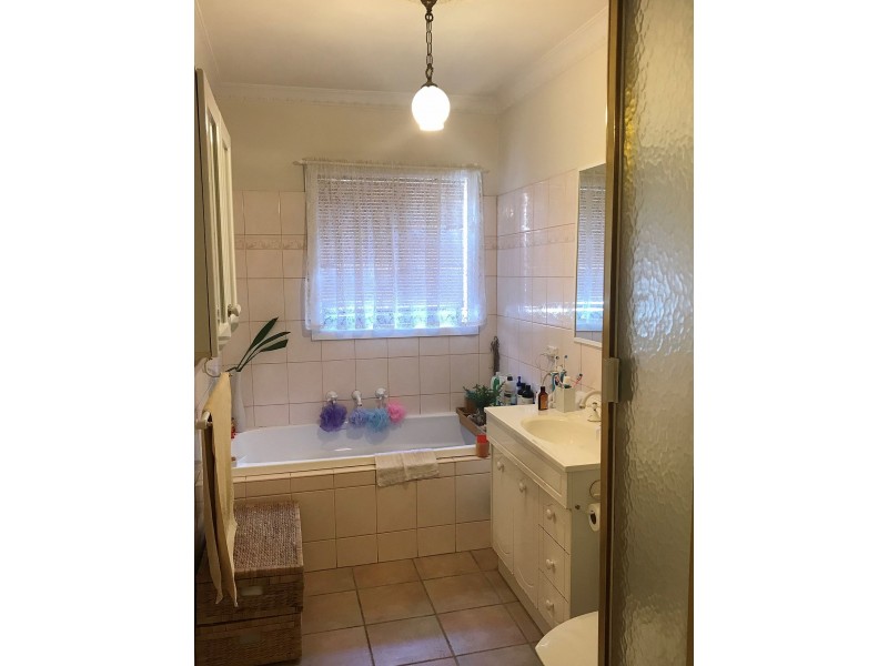 1C Birdwood St, Essendon North VIC 3041