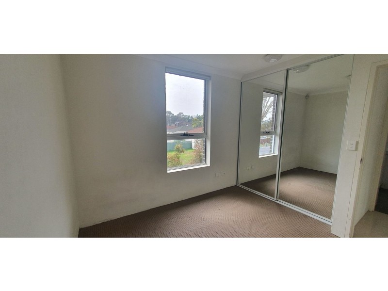 12/4 Barangaroo Rd, Toongabbie NSW 2146