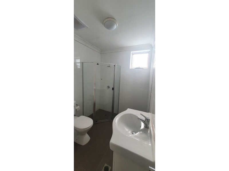 12/4 Barangaroo Rd, Toongabbie NSW 2146