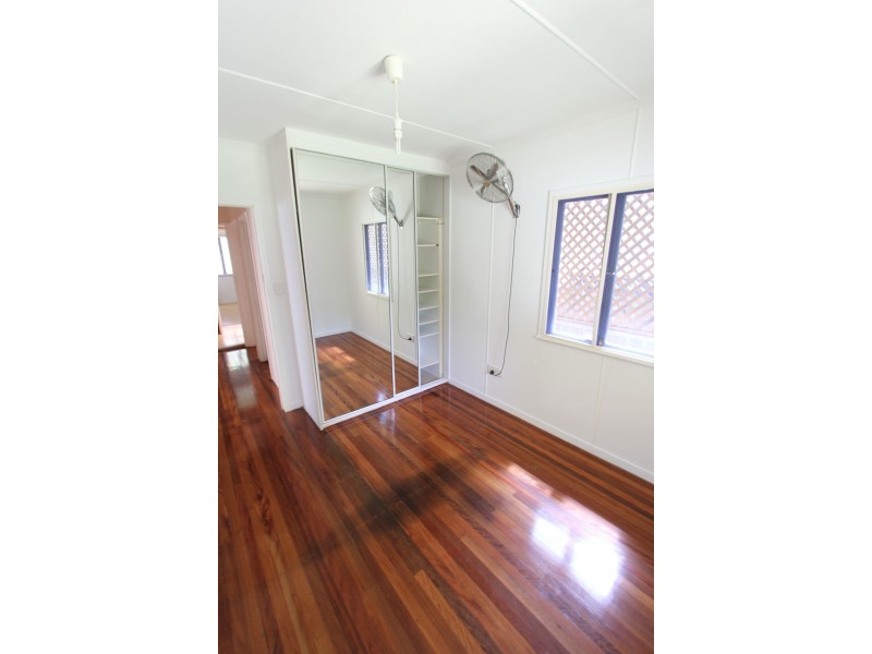 20 Salisbury St, Indooroopilly QLD 4068