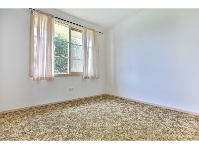 1/4 Guest Rd, Pakenham VIC 3810