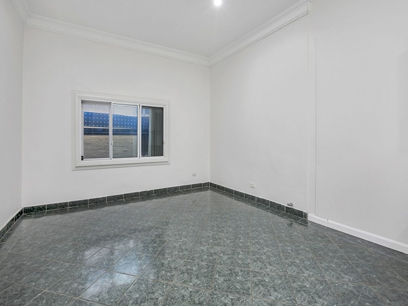 13 Lymerston St, Tempe NSW 2044