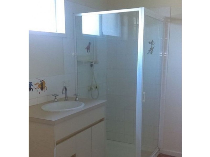 67 Honeysuckle St, Ironbark VIC 3550