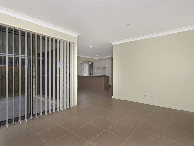 21 Casey St, Pimpama QLD 4209