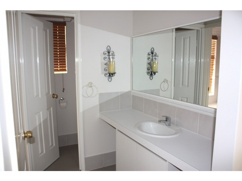 1 Innesvale Way, Carramar WA 6031