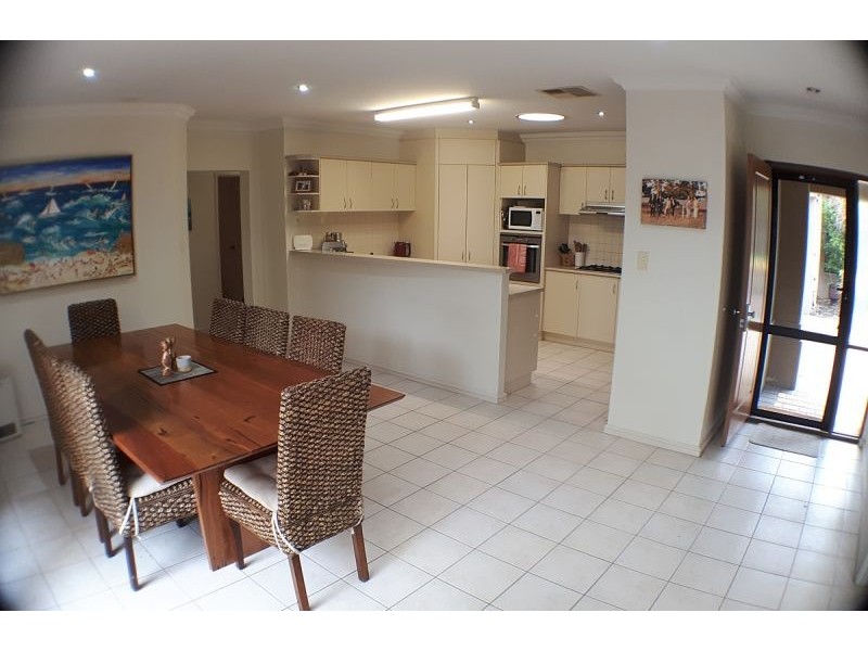 77B Pascoe St, Karrinyup WA 6018