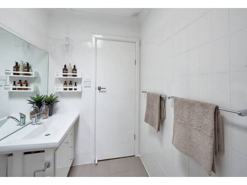 2/29 Dan Cres, Colyton NSW 2760