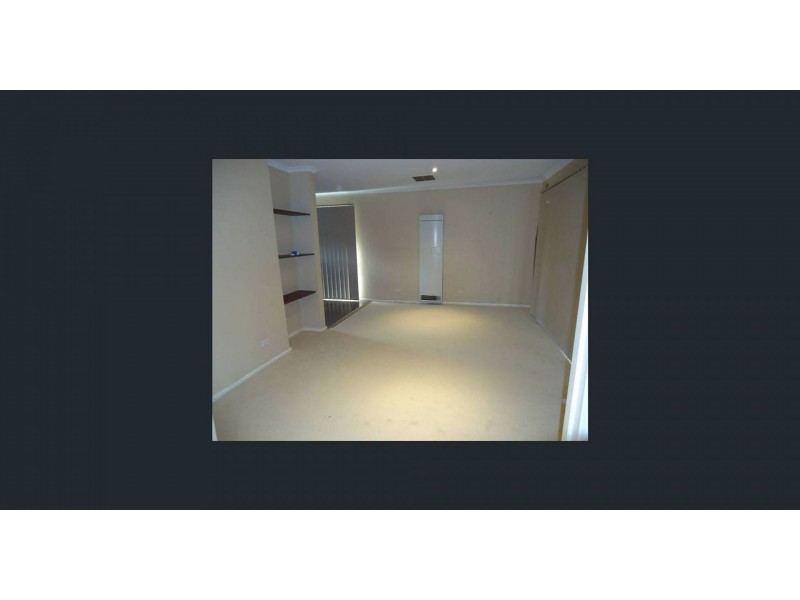 16 Manson Dr, Melton South VIC 3338