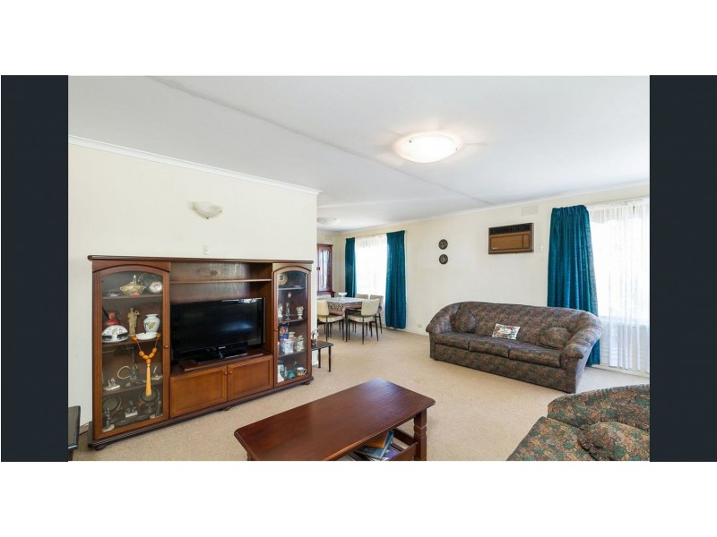 36 Dawson St, Tullamarine VIC 3043