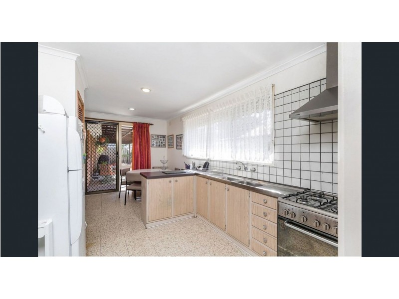 36 Dawson St, Tullamarine VIC 3043