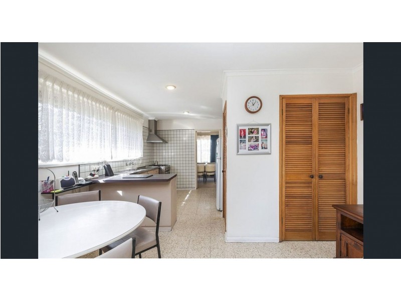 36 Dawson St, Tullamarine VIC 3043
