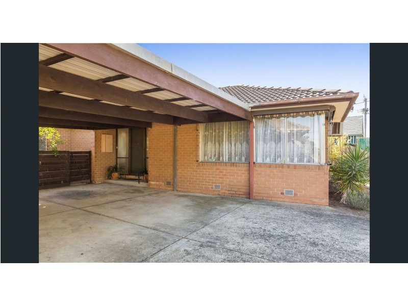 36 Dawson St, Tullamarine VIC 3043