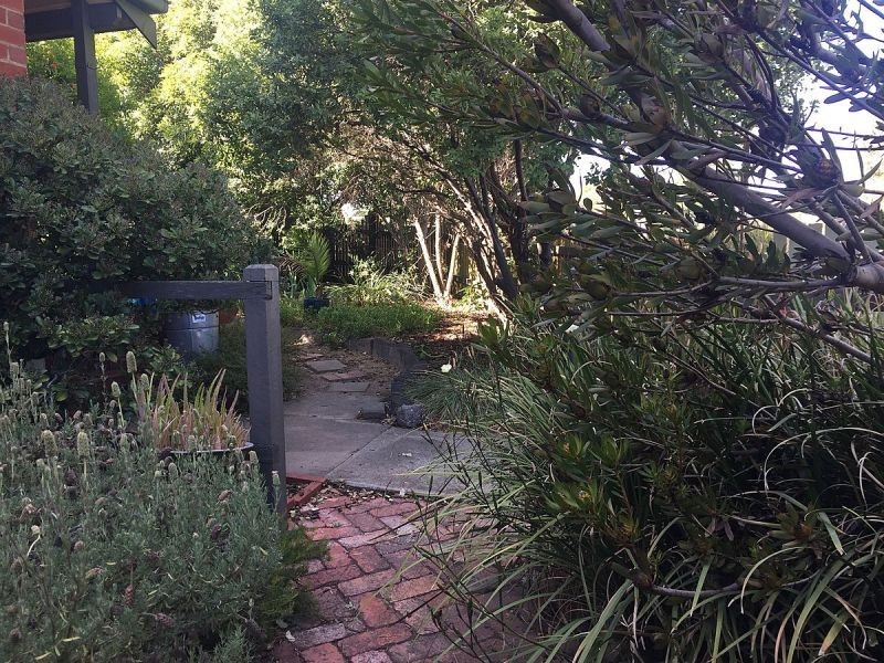 2 Outlook Rd, Coburg North VIC 3058