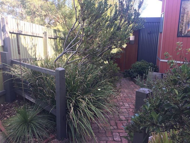 2 Outlook Rd, Coburg North VIC 3058