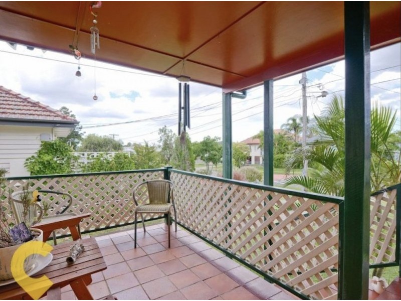 66 Dickenson St, Carina QLD 4152