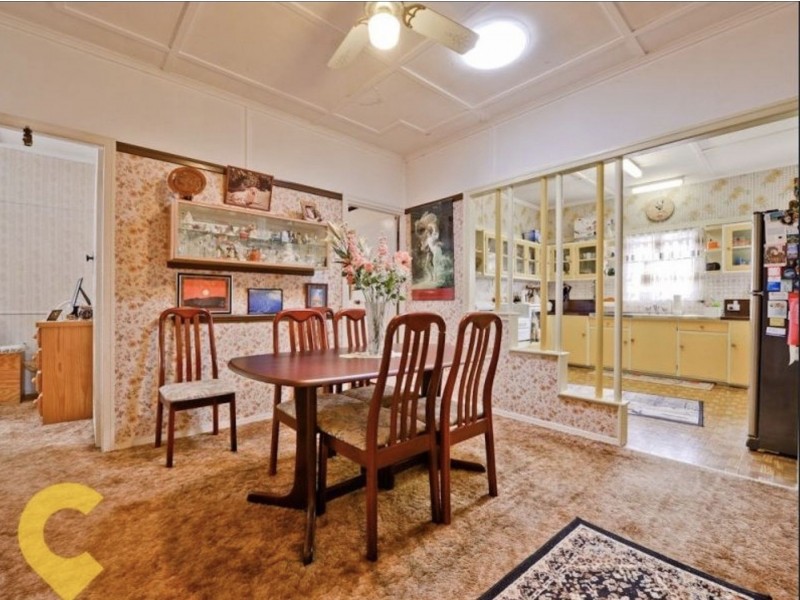 66 Dickenson St, Carina QLD 4152