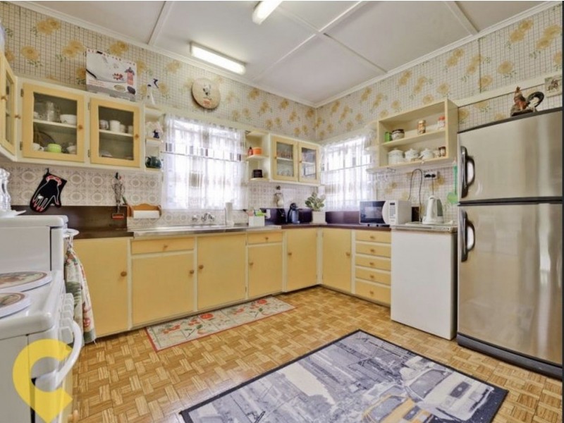 66 Dickenson St, Carina QLD 4152