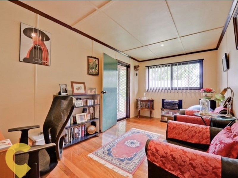 66 Dickenson St, Carina QLD 4152