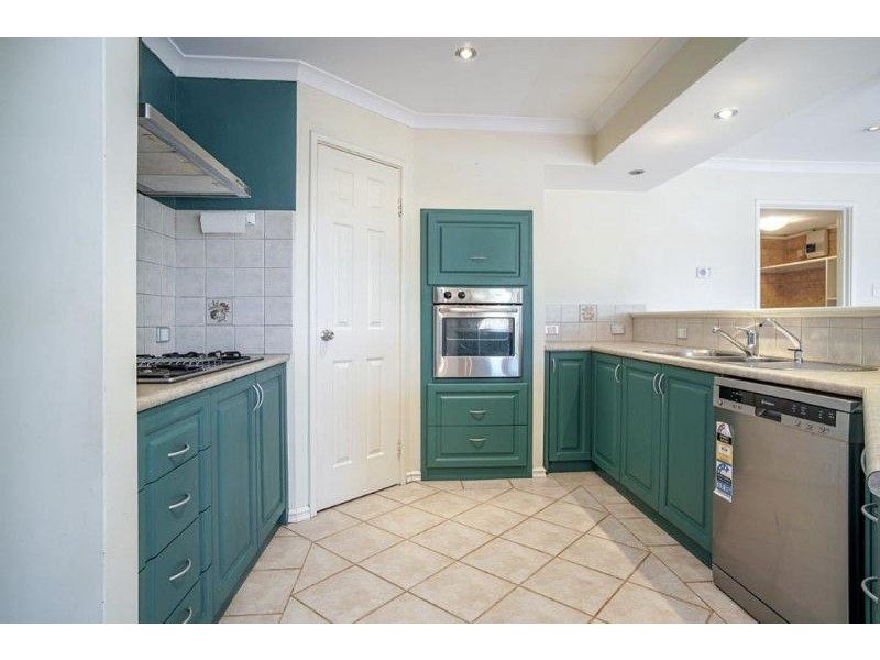 7 Flint Cl, Pearsall WA 6065