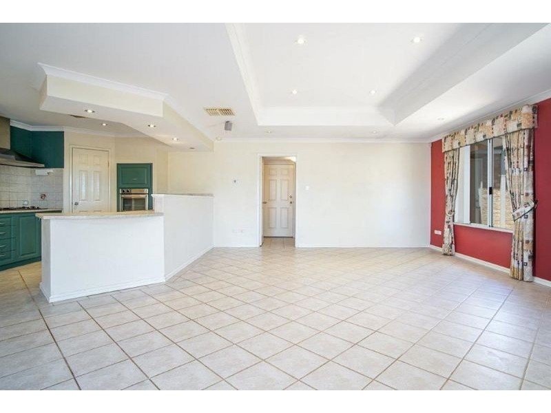 7 Flint Cl, Pearsall WA 6065