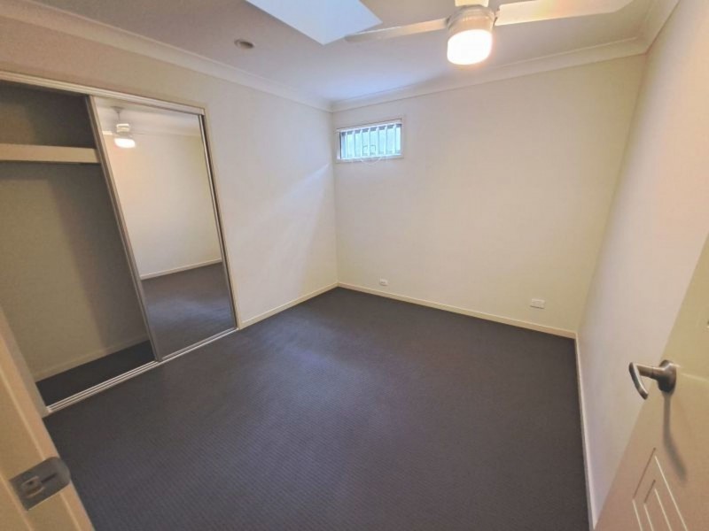 1/10 Chantrill Ave, Nerang QLD 4211