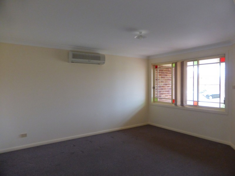 2A Buyu Rd, Glenmore Park NSW 2745