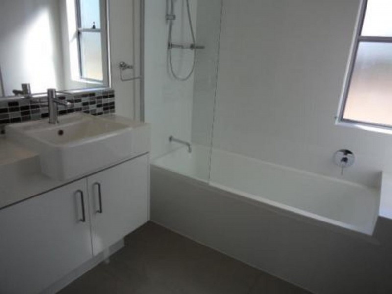 12/25-27 Passage St, Cleveland QLD 4163