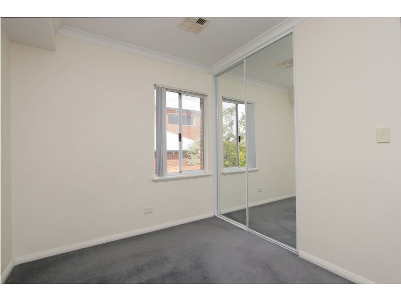 4/8-10 Salford St, Victoria Park WA 6100