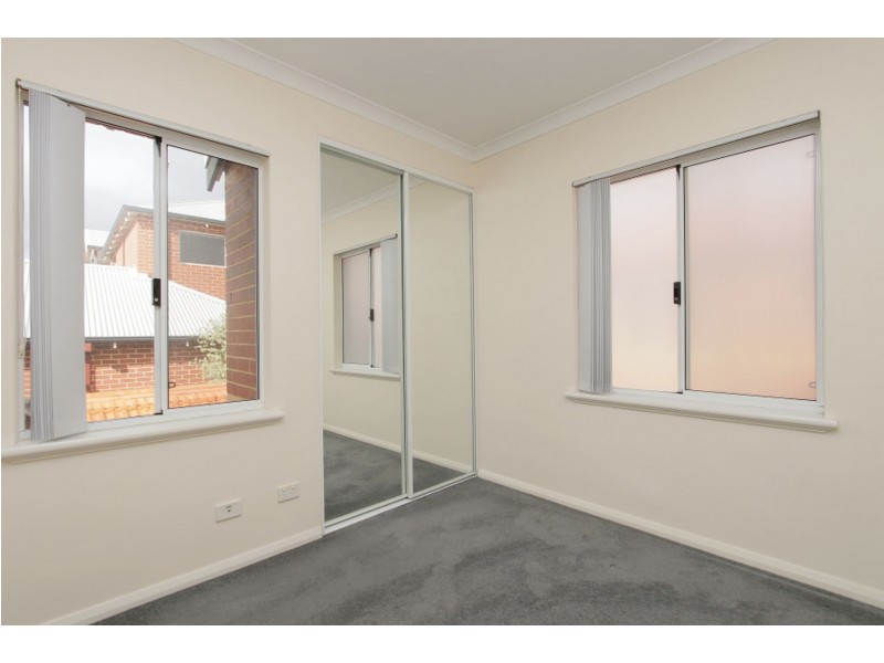 4/8-10 Salford St, Victoria Park WA 6100