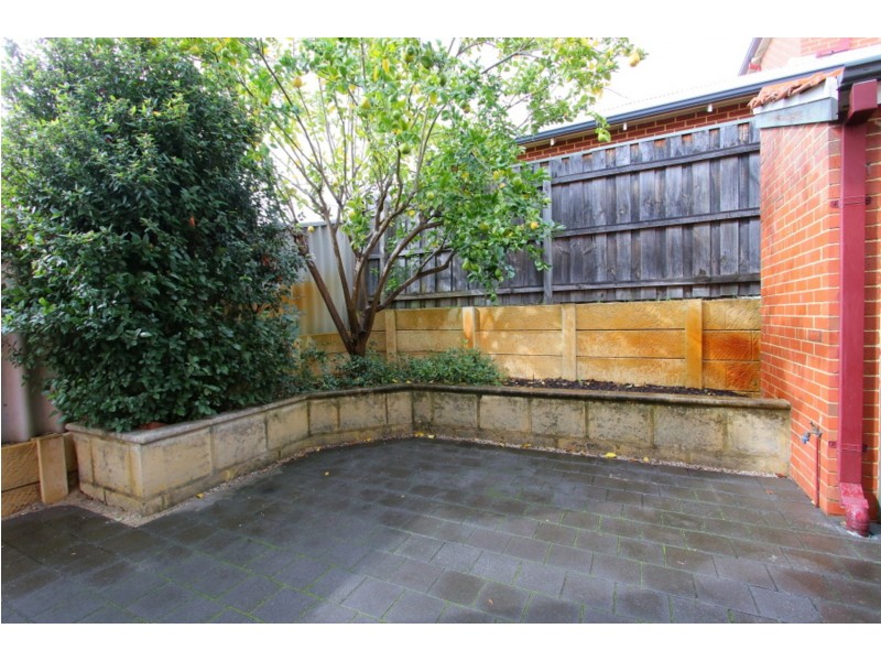 4/8-10 Salford St, Victoria Park WA 6100