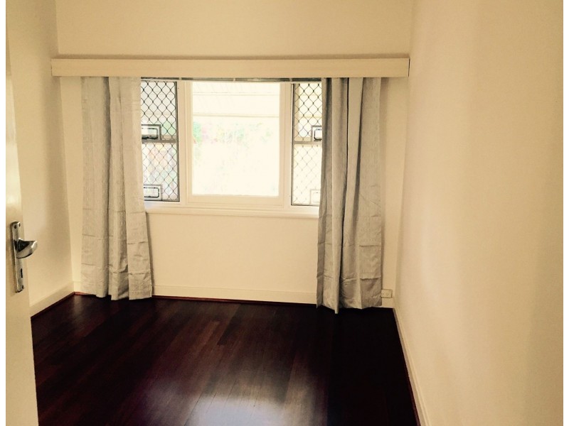 42 Griver St, Cottesloe WA 6011