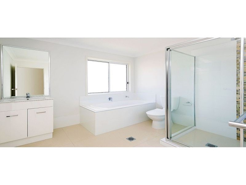 19 Ridgemont St, Upper Coomera QLD 4209