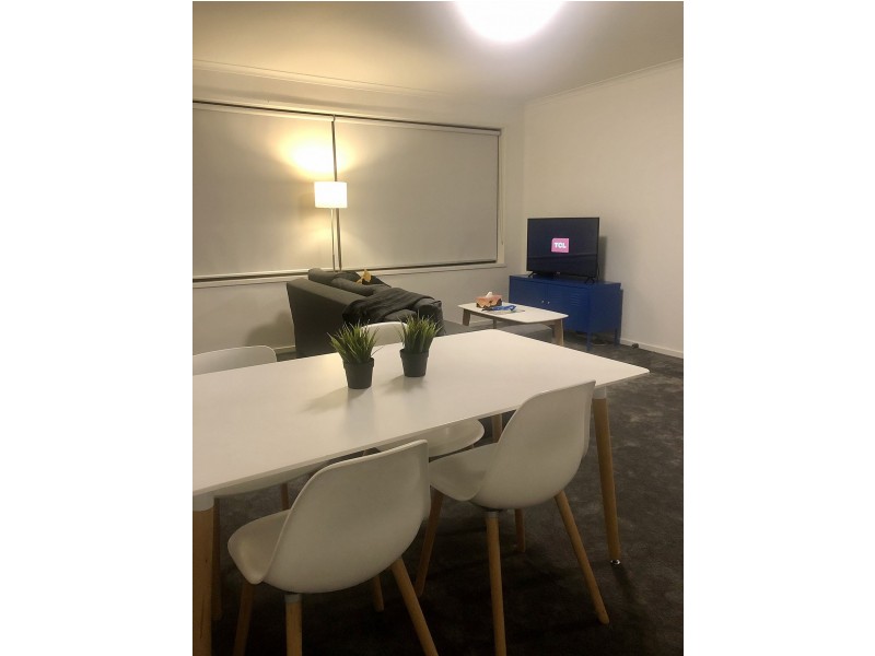 4/9 Warrigal Rd, Hughesdale VIC 3166