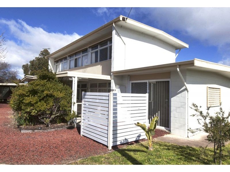 6 Kneebone St, Ararat VIC 3377