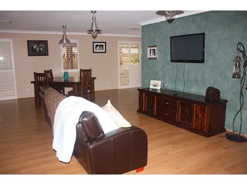 37 Barcelona Tce, Hocking WA 6065